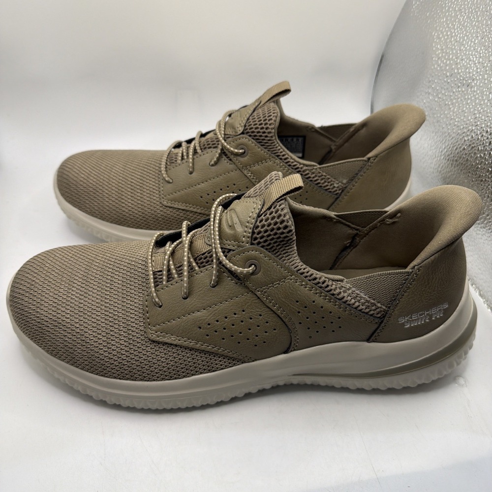 Skechers Delson Swift Fit Hands Free Slip-Ins Sneakers Men 10 Taupe. New